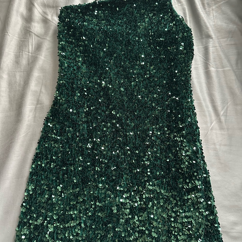 Green Sequin One-Shoulder Dress